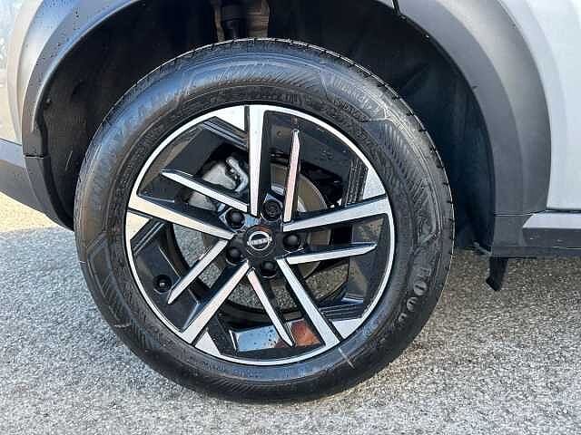 Nissan Juke 1.6 N-Connecta SUV 5dr Petrol Hybrid Auto Euro 6 (143 ps)