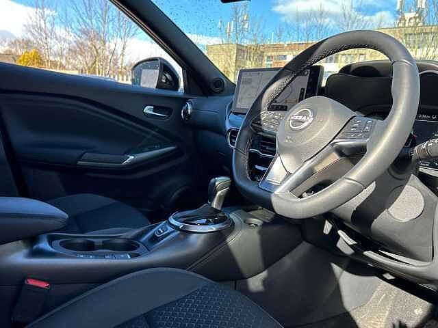 Nissan Juke 1.6 N-Connecta SUV 5dr Petrol Hybrid Auto Euro 6 (143 ps)