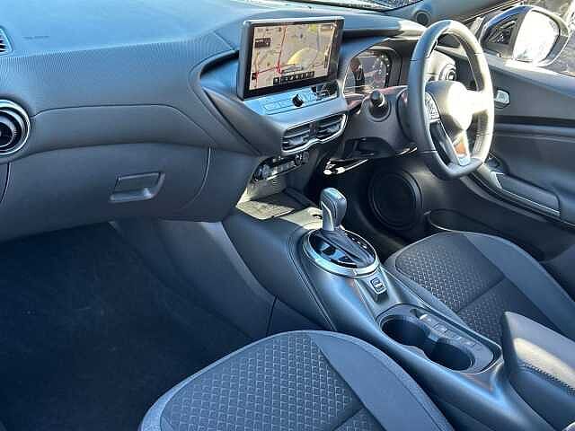 Nissan Juke 1.6 N-Connecta SUV 5dr Petrol Hybrid Auto Euro 6 (143 ps)