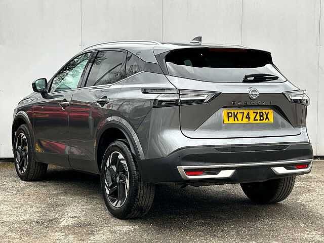 Nissan Qashqai 1.3 DIG-T MHEV N-Connecta SUV 5dr Petrol Hybrid Manual Euro 6 (s/s) (140 ps)