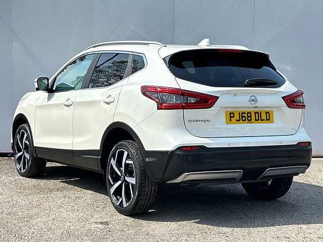 Nissan Qashqai 1.3 DIG-T Tekna SUV 5dr Petrol Manual Euro 6 (s/s) (140 ps)