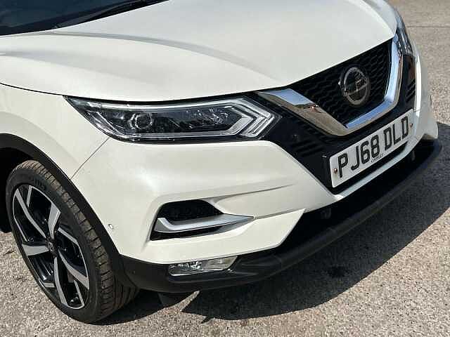 Nissan Qashqai 1.3 DIG-T Tekna SUV 5dr Petrol Manual Euro 6 (s/s) (140 ps)