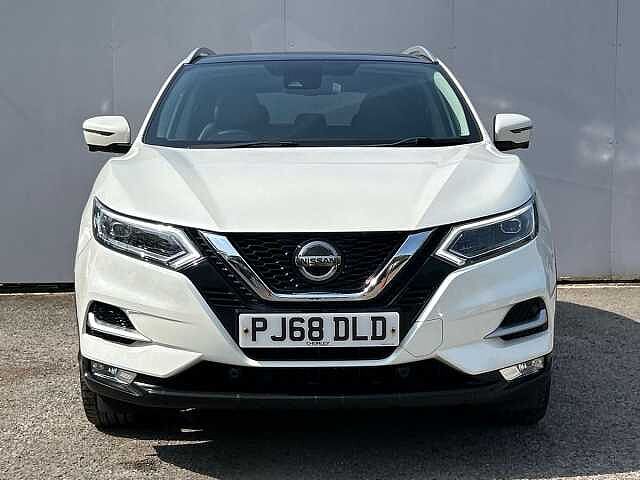 Nissan Qashqai 1.3 DIG-T Tekna SUV 5dr Petrol Manual Euro 6 (s/s) (140 ps)