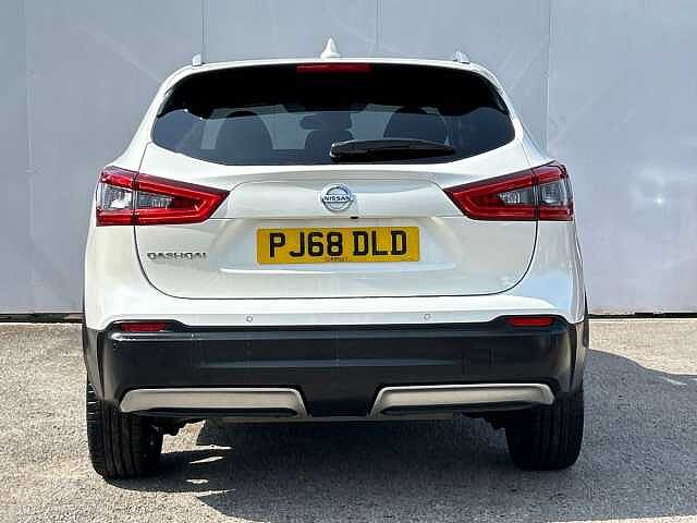 Nissan Qashqai 1.3 DIG-T Tekna SUV 5dr Petrol Manual Euro 6 (s/s) (140 ps)