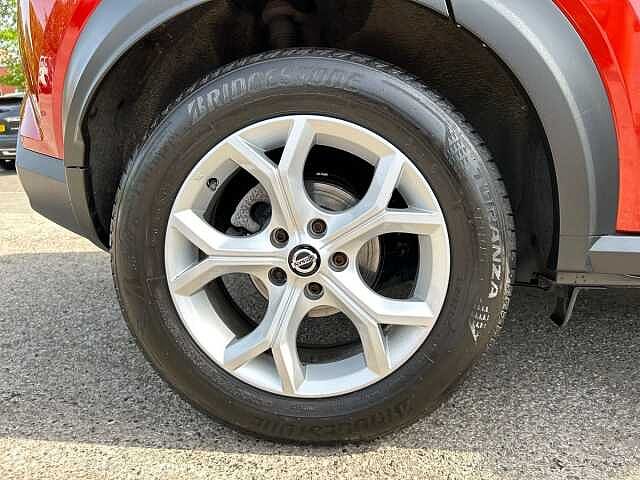 Nissan Juke 1.0 DIG-T N-Connecta SUV 5dr Petrol Manual Euro 6 (s/s) (114 ps)