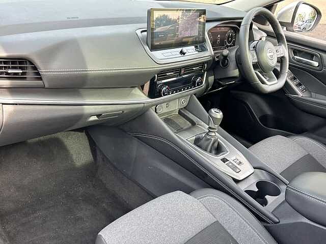 Nissan Qashqai 1.3 DIG-T MHEV N-Connecta SUV 5dr Petrol Hybrid Manual Euro 6 (s/s) (140 ps)