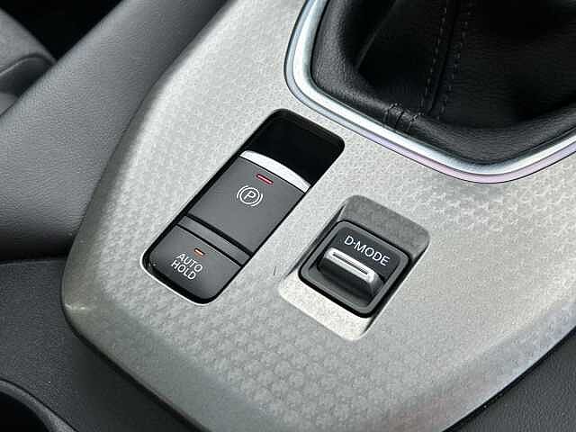 Nissan Qashqai 1.3 DIG-T MHEV N-Connecta SUV 5dr Petrol Hybrid Manual Euro 6 (s/s) (140 ps)