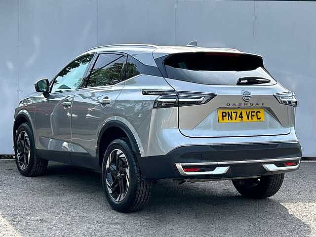 Nissan Qashqai 1.3 DIG-T MHEV N-Connecta SUV 5dr Petrol Hybrid Manual Euro 6 (s/s) (140 ps)