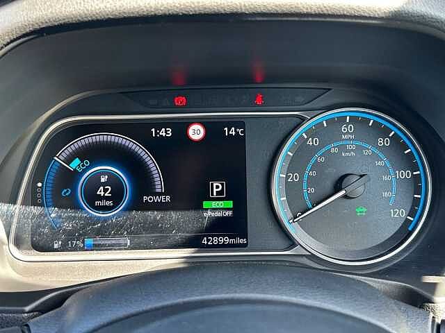 Nissan LEAF 62kWh e+ Tekna Hatchback 5dr Electric Auto (217 ps)