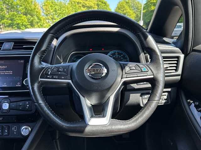 Nissan LEAF 62kWh e+ Tekna Hatchback 5dr Electric Auto (217 ps)