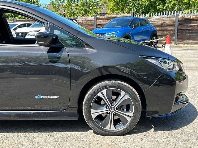 Nissan LEAF 62kWh e+ Tekna Hatchback 5dr Electric Auto (217 ps)