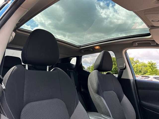 Nissan Qashqai 1.3 DIG-T N-Connecta SUV 5dr Petrol Manual Euro 6 (s/s) (140 ps)