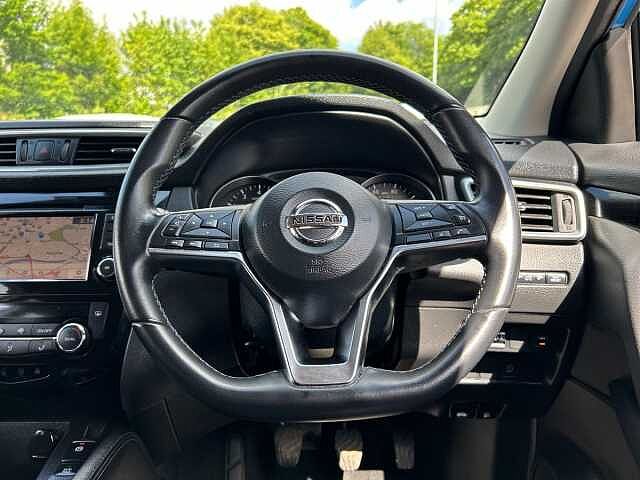 Nissan Qashqai 1.3 DIG-T N-Connecta SUV 5dr Petrol Manual Euro 6 (s/s) (140 ps)
