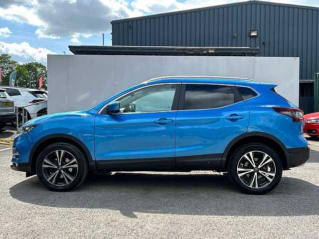 Nissan Qashqai 1.3 DIG-T N-Connecta SUV 5dr Petrol Manual Euro 6 (s/s) (140 ps)