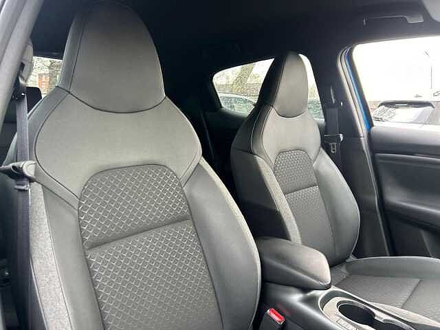Nissan Juke 1.6 N-Connecta SUV 5dr Petrol Hybrid Auto Euro 6 (143 ps)