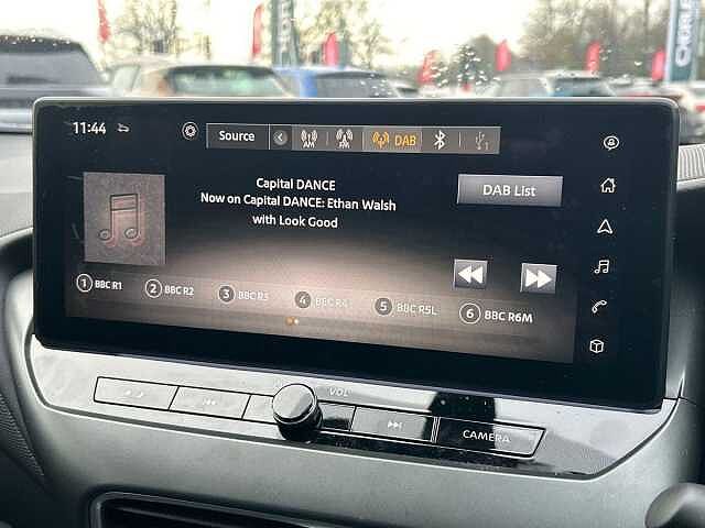 Nissan Juke 1.6 N-Connecta SUV 5dr Petrol Hybrid Auto Euro 6 (143 ps)