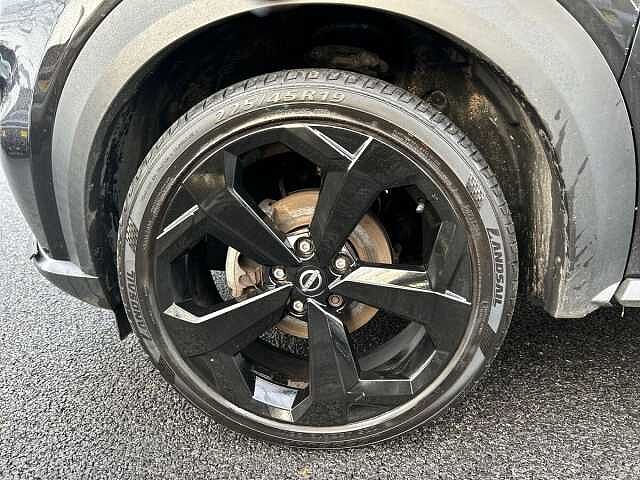 Nissan Juke 1.6 Premiere Edition SUV 5dr Petrol Hybrid Auto Euro 6 (143 ps)