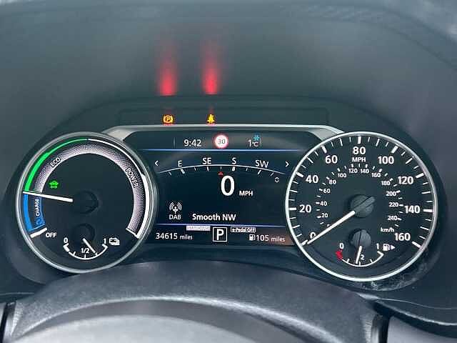 Nissan Juke 1.6 Premiere Edition SUV 5dr Petrol Hybrid Auto Euro 6 (143 ps)