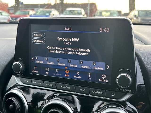 Nissan Juke 1.6 Premiere Edition SUV 5dr Petrol Hybrid Auto Euro 6 (143 ps)