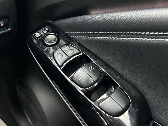 Nissan Juke 1.6 Tekna SUV 5dr Petrol Hybrid Auto Euro 6 (143 ps)