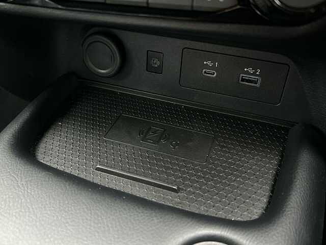 Nissan Juke 1.6 Tekna SUV 5dr Petrol Hybrid Auto Euro 6 (143 ps)