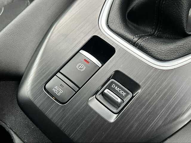 Nissan Qashqai 1.3 DIG-T MHEV Premiere Edition SUV 5dr Petrol Hybrid Manual Euro 6 (s/s) (140 p