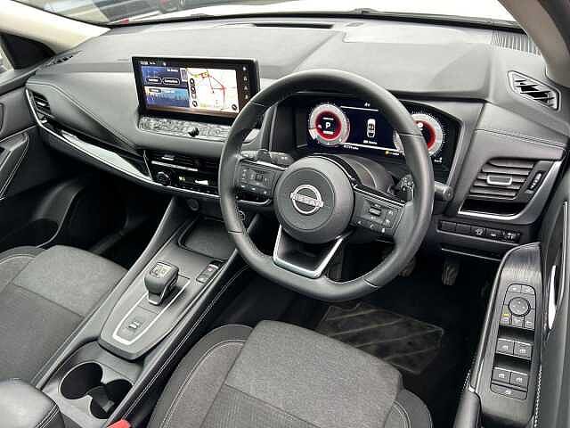 Nissan Qashqai 1.3 DIG-T MHEV N-Connecta SUV 5dr Petrol Hybrid XTRON Euro 6 (s/s) (158 ps)