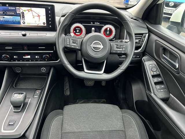 Nissan Qashqai 1.3 DIG-T MHEV N-Connecta SUV 5dr Petrol Hybrid XTRON Euro 6 (s/s) (158 ps)