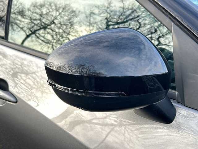 Nissan Juke 1.0 DIG-T Tekna+ SUV 5dr Petrol Manual Euro 6 (s/s) (114 ps)