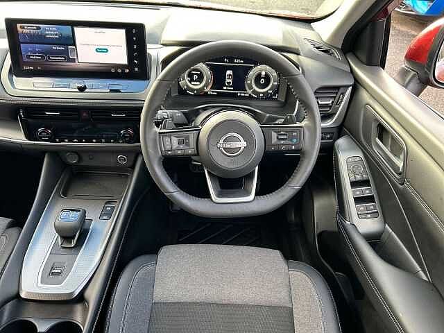 Nissan Qashqai 1.3 DIG-T MHEV N-Connecta SUV 5dr Petrol Hybrid XTRON Euro 6 (s/s) (158 ps)