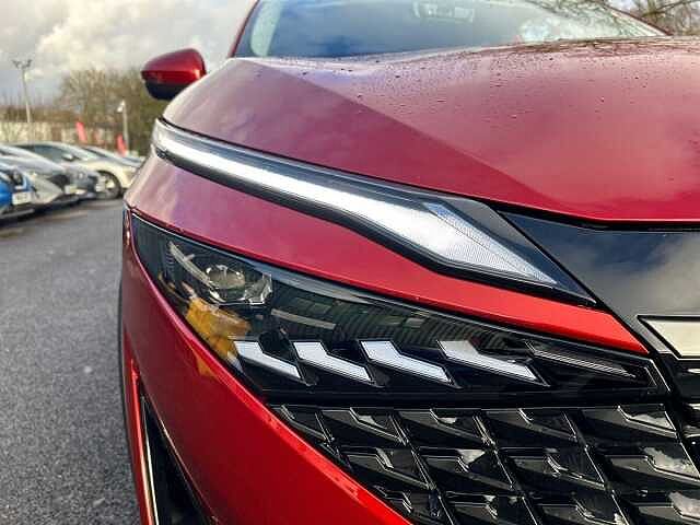 Nissan Qashqai 1.3 DIG-T MHEV N-Connecta SUV 5dr Petrol Hybrid XTRON Euro 6 (s/s) (158 ps)