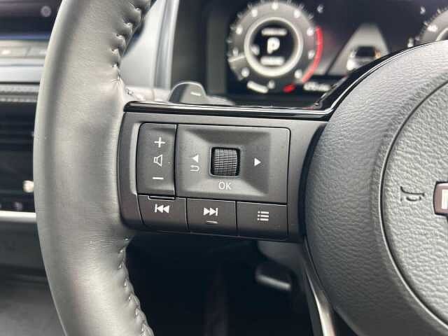 Nissan Qashqai 1.3 DIG-T MHEV N-Connecta SUV 5dr Petrol Hybrid XTRON Euro 6 (s/s) (158 ps)