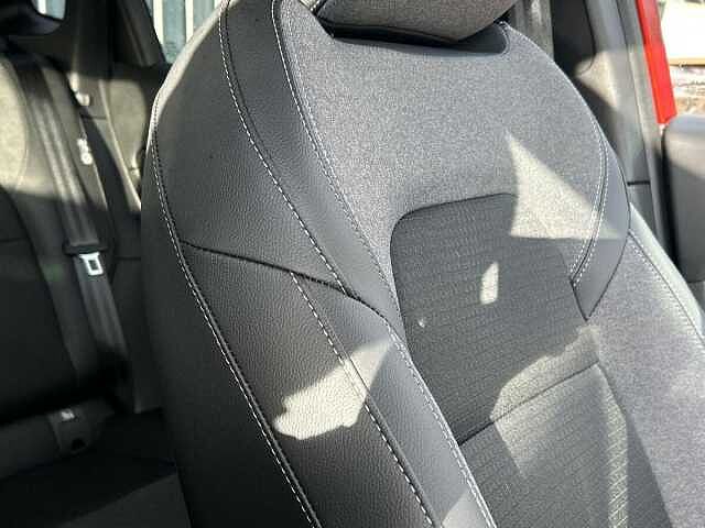 Nissan Qashqai 1.3 DIG-T MHEV N-Connecta SUV 5dr Petrol Hybrid XTRON Euro 6 (s/s) (158 ps)